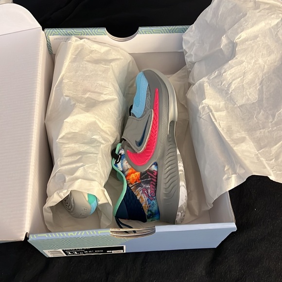 Nike kids shoes - Picture 10 of 11